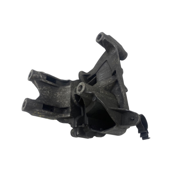 Suport motor VW TRANSPORTER V Bus (7HB, 7HJ, 7EB, 7EJ, 7EF, 7EG, 7HF, 7EC) [ , VW TRANSPORTER V Box (7HA, 7HH, 7EA, 7EH) [ 2003 - > ] OEM 070199343B