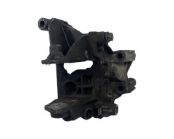 Suport motor VW TRANSPORTER V Bus (7HB, 7HJ, 7EB, 7EJ, 7EF, 7EG, 7HF, 7EC) [ , VW TRANSPORTER V Box (7HA, 7HH, 7EA, 7EH) [ 2003 - > ] OEM 070199343A
