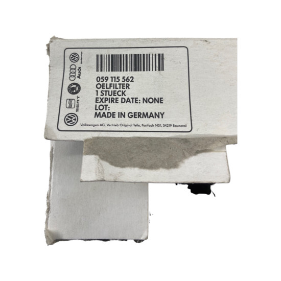 Filtru ulei VW PASSAT Variant 2.5 Diesel (3B6) [ 2000 - 2005 ] VAG OEM 059115562