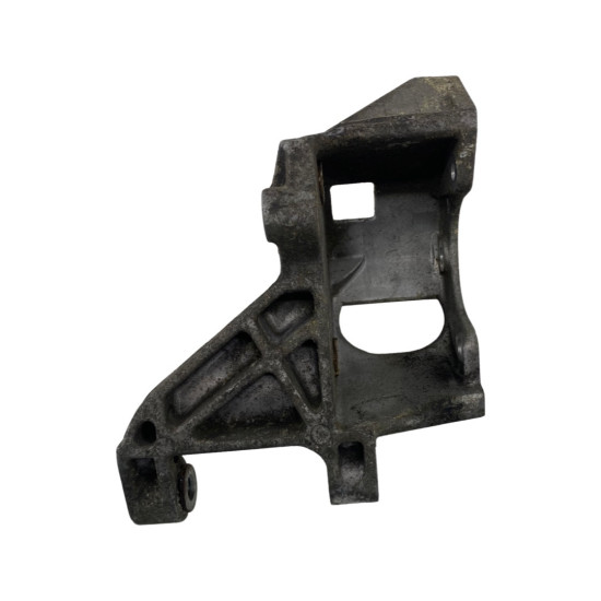 Suport pompa servodirectie VOLKSWAGEN PASSAT 1.9 TDI AVG (3B3) [ 2000 - 2005 ] OEM 028145523E