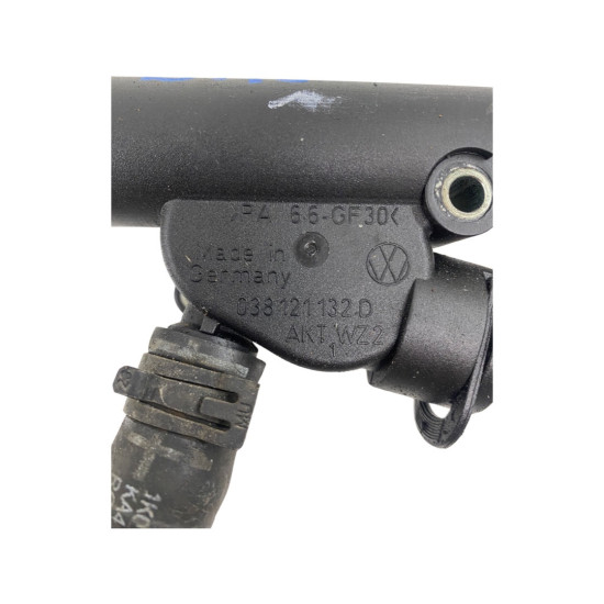 Carcasa termostat VOLKSWAGEN PASSAT (3B3) [ 2000 - 2005 ] OEM 038121132D