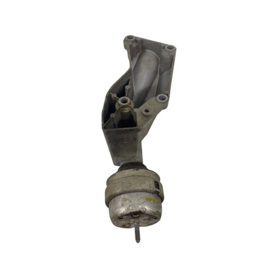 Suport motor VOLKSWAGEN PASSAT 1.6 Benz AHL (3B3) [ 2000 - 2005 ] OEM 8D0199307J
