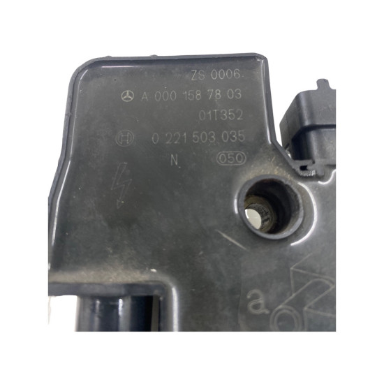 Bobina inductie MERCEDES-BENZ CLK 2.69 Benzina V6 (W209) [ 2002 - 2010 ] BOSCH 0221503035 OEM A0001587803