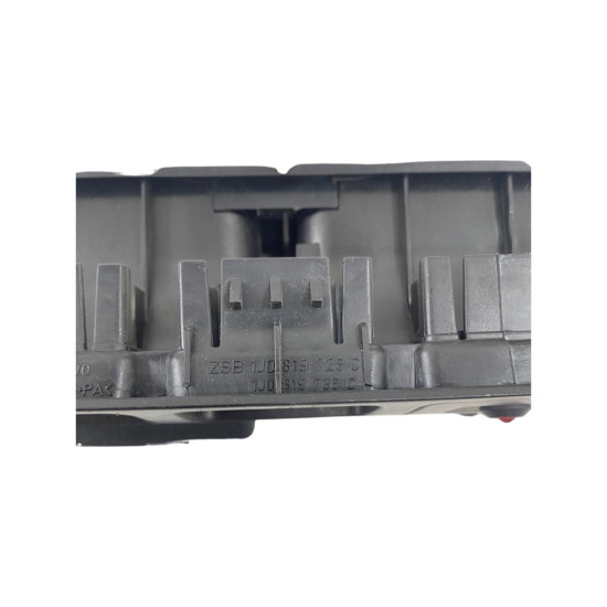 Grila ventilatie VOLKSWAGEN GOLF IV (1J1) [ 1997 - 2007 ] OEM 1J0819728C