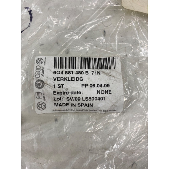 Ornament scaun VOLKSWAGEN POLO (9N_) [ 2001 - 2012 ] OEM 6Q4881480B