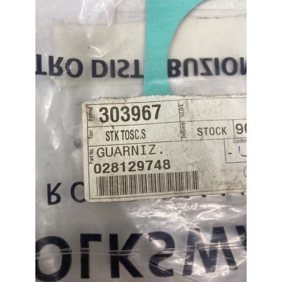 Garnitura galerie admisie AUDI A4 III (8EC, B7) [ 2004 - 2008 ] OEM 028129748