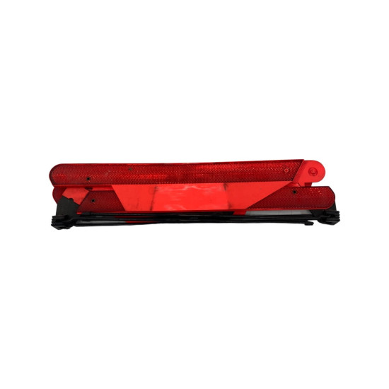Triunghiuri reflectorizante  VOLKSWAGEN POLO (9N_) [ 2001 - 2012 ] OEM 8D9860251B / 8D9 860 251 B