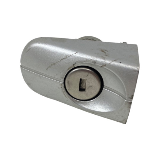Butuc usa FORD FOCUS II (DA_, HCP, DP) [ 2004 - 2013 ] OEM 3M5AR21990A / 3M5A R21990A