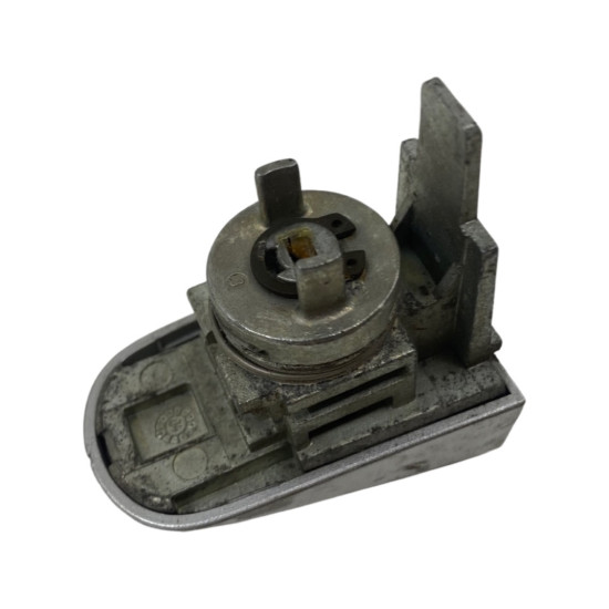 Butuc usa FORD FOCUS II (DA_, HCP, DP) [ 2004 - 2013 ] OEM 3M5AR21990A / 3M5A R21990A