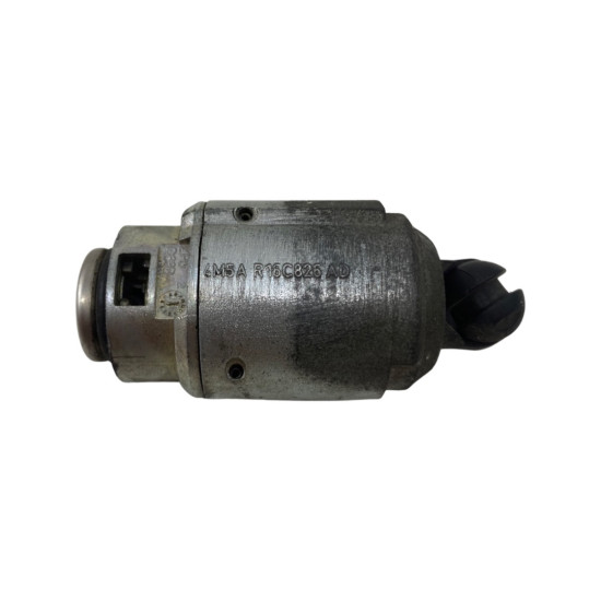 Butuc usa FORD FOCUS II (DA_, HCP, DP) [ 2004 - 2013 ] OEM 4M5AR16C825AD / 4M5AR16C825AD