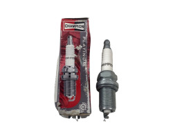 Bujie ALFA ROMEO 164 (164_) [ 1987 - 1998 ] 24V QV 4x4 (AR 64304, AR 64307) 171KW|233HP, SKODA OCTAVIA (1U2) [ 1996 - 2010 ] RS T (AUQ) 132KW|180HP, AUDI TT Coupe (8N3) [ 1998 - 2006 ] VR6 quattro (BHE, BPF) 184KW|250HP Champion OEM OE 136RC8PYP