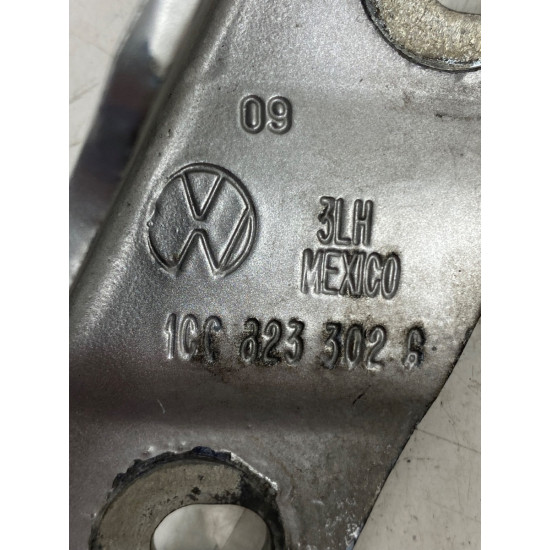Balama dreapta VOLKSWAGEN NEW BEETLE (9C1, 1C1) [ 1998 - 2010 ] OEM 1C0823302G / 1C0 823 302 G