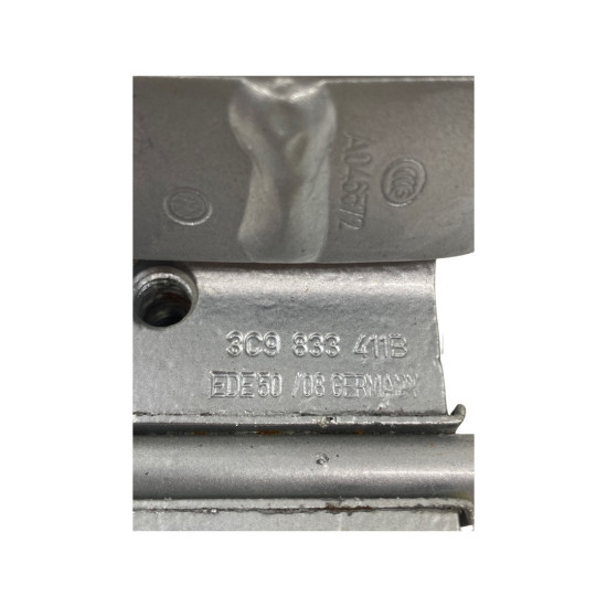 Balama stanga spate VOLKSWAGEN PASSAT Variant (3C5) [ 2005 - 2011 ] OEM 3C9833411B / 3C9 833 411 B