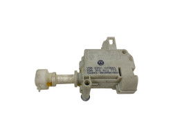 Motoras capac rezervor VOLKSWAGEN PASSAT (3C2) [ 2005 - 2010 ] OEM 3C0810773
