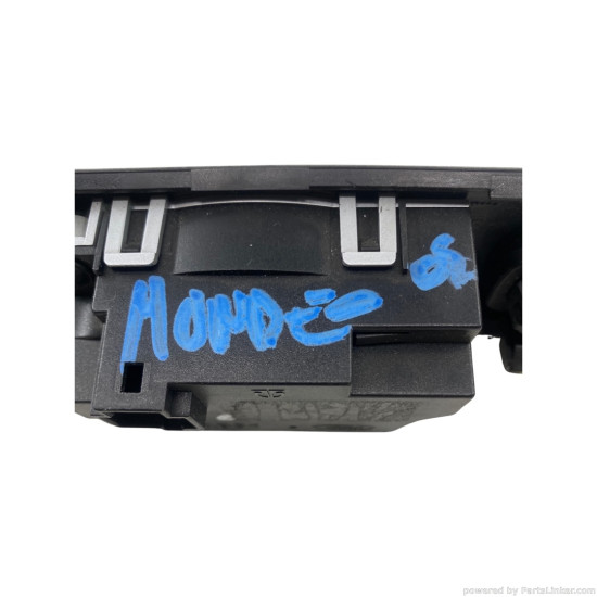 Ornament ceas bord cu butoane FORD MONDEO III (B5Y) [ 2000 - 2007 ] OEM 4S71 F044K08