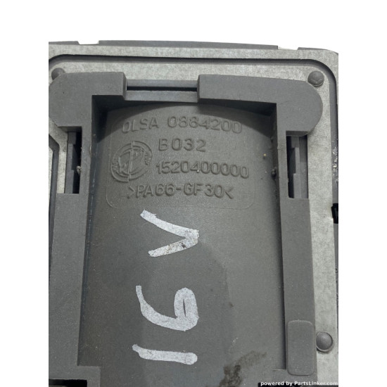 Plafoniera ALFA ROMEO 147 (937_) [ 2000 - 2010 ] OEM 1520400000