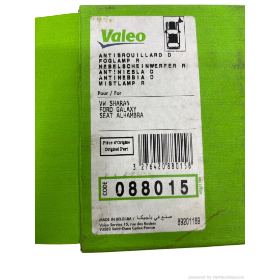 Proiector ceata Dreapta VOLKSWAGEN SHARAN (7M8, 7M9, 7M6) [ 1995 - 2010 ], SEAT ALHAMBRA (7V8, 7V9) [ 1996 - 2010 ], FORD GALAXY (WGR) [ 1995 - 2006 ] Valeo 088015 OEM 7M3941700C
