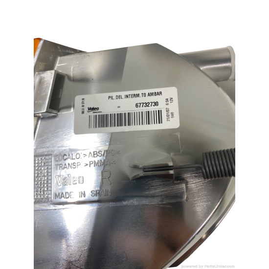 Semnalizare, elemente Dreapta MERCEDES-BENZ VITO Box (638) [ 1997 - 2003 ] Valeo 086372 OEM 6388200121