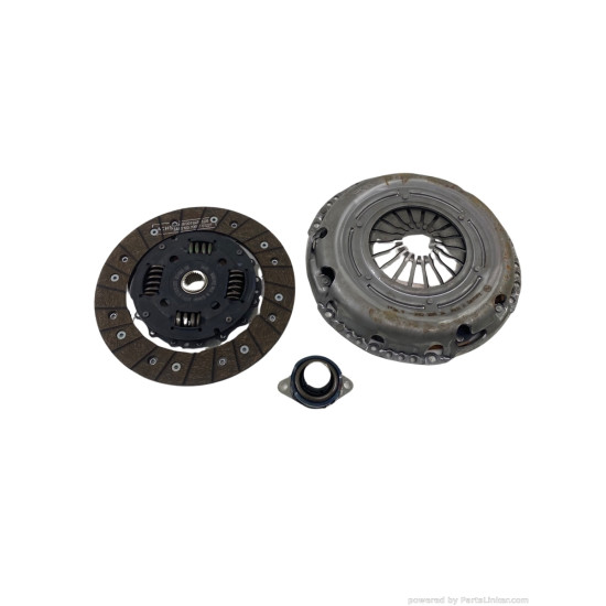 Kit ambreiaj 1.6 FSI VOLKSWAGEN TOURAN (1T1, 1T2) [ 2003 - 2010 ], SKODA FABIA Combi (545) [ 2007 - 2014 ], SEAT ALTEA (5P1) [ 2004 - > ], AUDI A3 II (8P1) [ 2003 - 2013 ] Valeo 826483