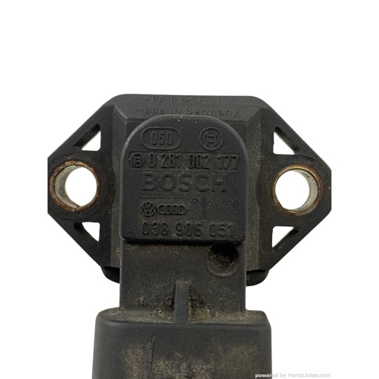 Senzor, presiune supraalimentare 1.8 Turbo Benzina VOLKSWAGEN SHARAN (7M8, 7M9, 7M6) [ 1995 - 2010 ], SEAT IBIZA II (6K1) [ 1993 - 2002 ], FORD GALAXY (WGR) [ 1995 - 2006 ], AUDI A4 Saloon (8D2, B5) [ 1994 - 2001 ] BOSCH 0281002177 OEM 038906051