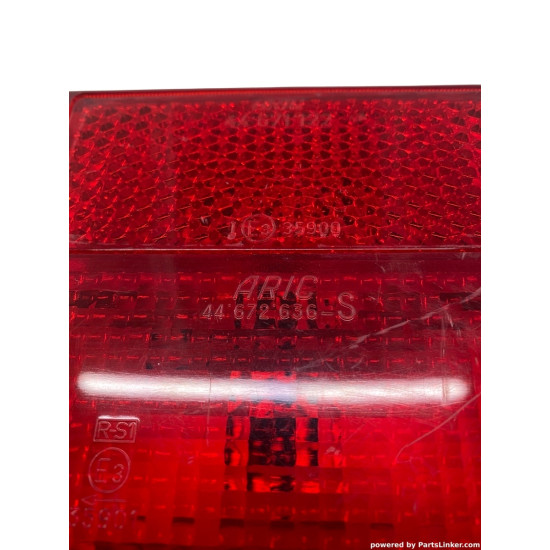 Stop/Lampa spate dreapta VOLKSWAGEN GOLF I (17) [ 1974 - 1985 ] ARIC  44672636