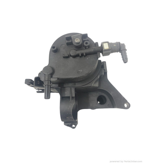 Carcasa filtru combustibil PEUGEOT 206 CC (2D) [ 2000 - > ] HDi 110 (9HZ (DV6TED4)) 80KW|109HP, CITROËN C3 I (FC_, FN_) [ 2002 - > ] HDi (8HX (DV4TD)) 55KW|75HP OEM 9646231180