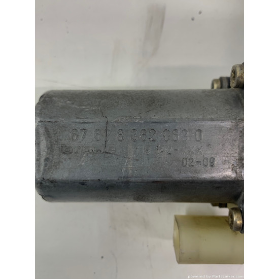 Motoras macara geam stanga fata BMW 3 IV (E46) [ 1998 - 2005 ] OEM 0130821716