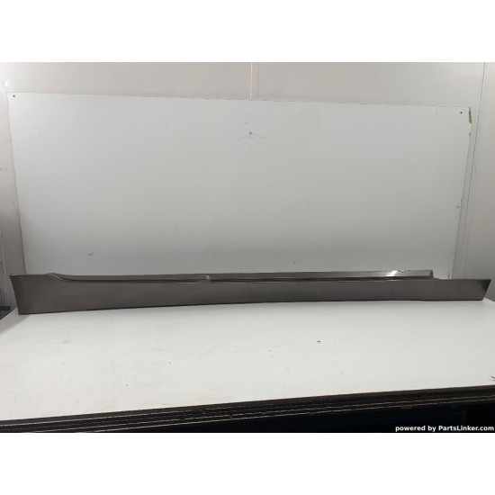 Prag dreapta BMW 5 (E60) [ 2001 - 2010 ] OEM 5177-7033760-16