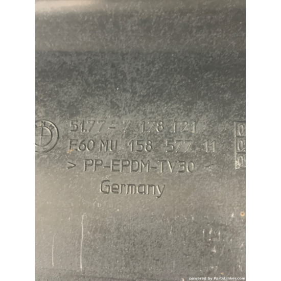 Ornament Prag Stanga BMW 5 (E60) [ 2001 - 2010 ] OEM  7178121