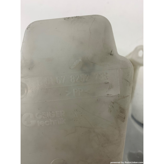 Vas lichid parbriz BMW X5 (E53) 3.0D [ 2000 - 2007 ] OEM 8252738