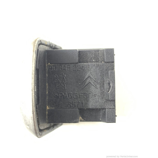 Capac maner usa dreapta fata PEUGEOT 2008