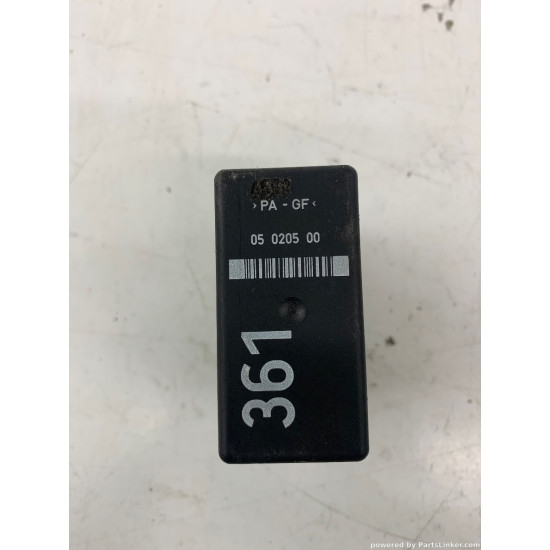 Releu semnalizare AUDI A6 II (4B2, 4B4, C5) [ 1997 - 2005 ] OEM 05020500