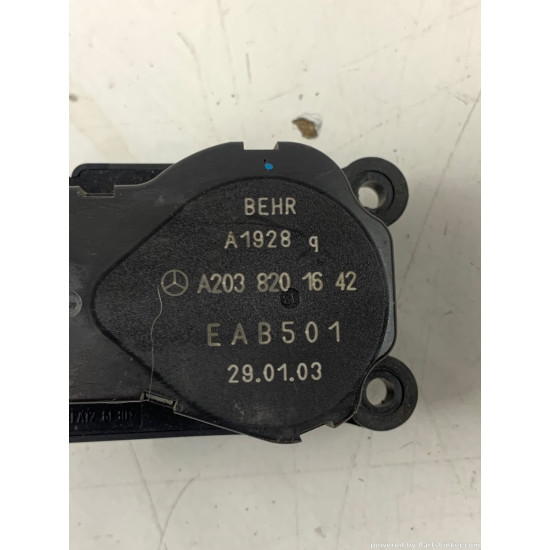 Motoras clapeta aeroterma MERCEDES-BENZ C-CLASS II (W203)  [ 2000 - 2007 ], MERCEDES-BENZ E-CLASS (W211) [ 2002 - 2009 ] OEM A203820642