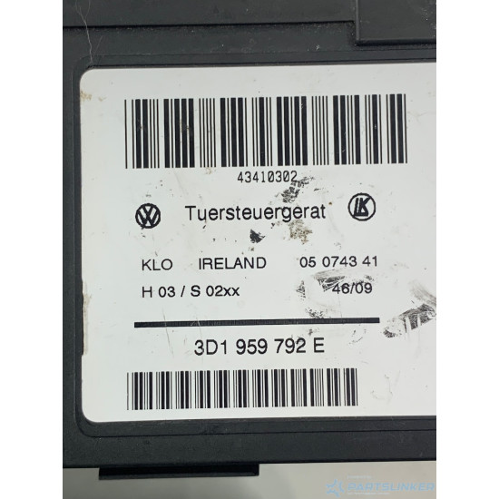 Motoras macara geam dreapta fata VOLKSWAGEN TOUAREG (7LA, 7L6, 7L7) [ 2002 - 2013 ] OEM 3D1959792E