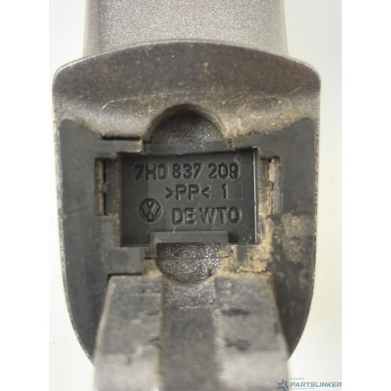 Maner usa + capac dreapta fata VOLKSWAGEN TOURAN (1T1, 1T2) [ 2003 - 2010 ] OEM 7H0837209
