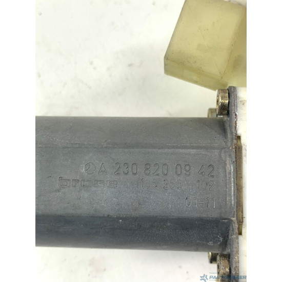 Macara geam cu motoras  dreapta fata MERCEDES-BENZ CLK II (C209) [ 2002 - 2010 ] OEM 0130821920
