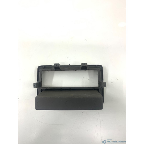 Compartiment/spatiu de depozitare panou de bord FIAT PANDA (169_) [ 2003 - > ] 1.2 (188 A4.000) 44KW|60HP OEM 735320583