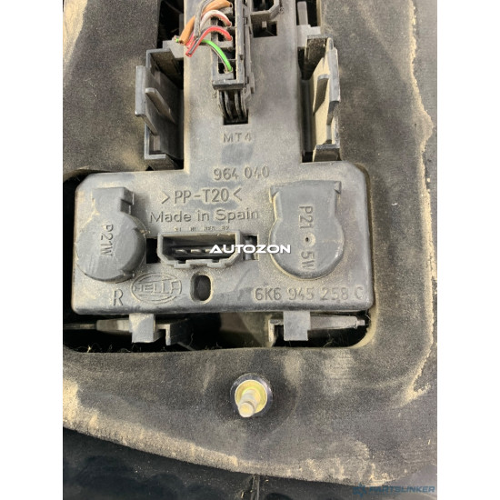 Stop dreapta SEAT   Ibiza/Cordoba/Vario 99-02 HELLA 6K6945258C