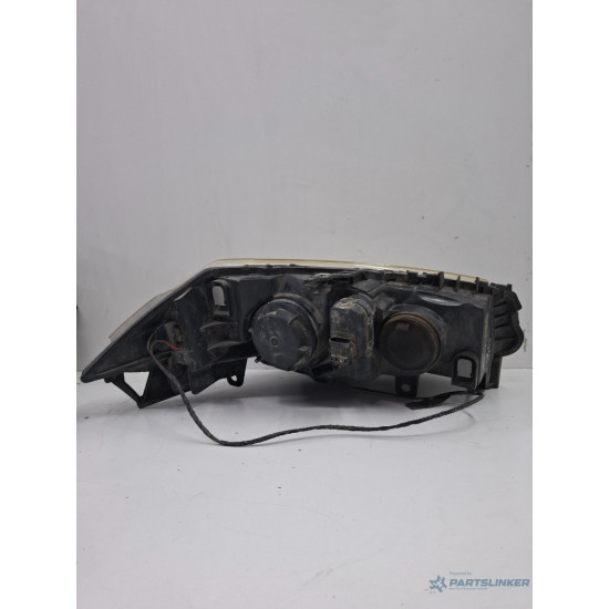 FAR stanga fata RENAULT LAGUNA II BG0/1_ 2001 - 2007, Sedan Valeo 82000732207