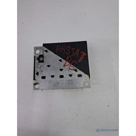 Modul/unitate de control airbaguri fata VOLKSWAGEN PASSAT Variant 3B6 2000 - 2005 VW 3C0909605F