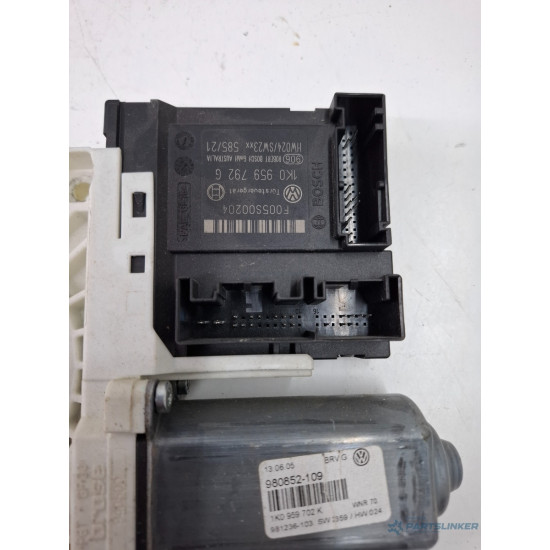 Motoras geam pivotant dreapta fata VOLKSWAGEN GOLF V 1K1 2003 - 2009 BOSCH 1K0959792G