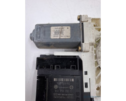 Motoras geam pivotant dreapta fata VOLKSWAGEN GOLF V 1K1 2003 - 2009 1K0959792C