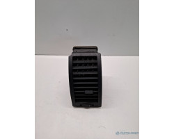 Grila de ventilatie laterala panou de bord dreapta fata VOLKSWAGEN GOLF IV 1J1 1997 - 2007 6Q0819704