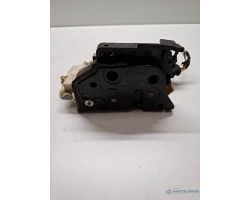 Broasca usa dreapta spate VOLKSWAGEN PASSAT Variant 3B6 2000 - 2005 3C4839016A