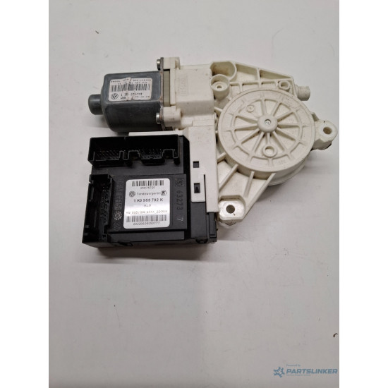 Motoras regulator geam portiera fata stanga fata VOLKSWAGEN GOLF V 1K1 2003 - 2009 0130822229