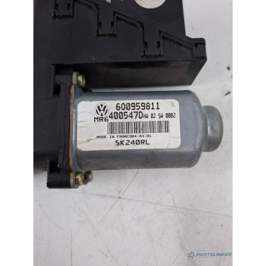 Motoras regulator geam portiera spate stanga spate SKODA FABIA Combi 6Y5 2000 - 2007 6Q0959811