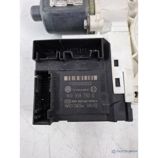 Motoras geam pivotant stanga fata VOLKSWAGEN GOLF V Variant 1K5 2007 - 2009 1K0959793G