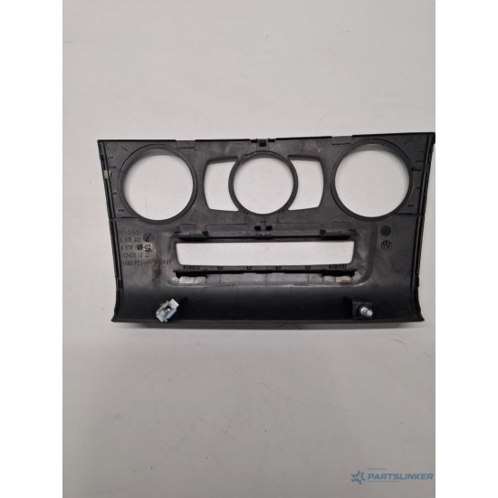 Grila panou AC BMW 1 E87 2003 - 2013 6976808