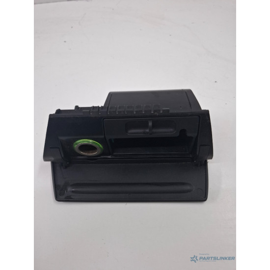 Scrumiera (fata) FORD FOCUS II DA_, HCP, DP 2004 - 2013 TDCi G8DA, G8DB, G8DD, G8DE, G8DF