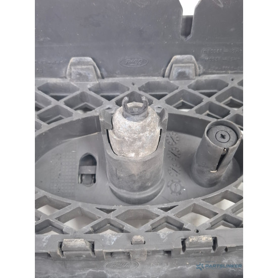 Grila fata FORD FOCUS II DA_, HCP, DP 2004 - 2013 TDCi G8DA, G8DB, G8DD, G8DE, G8DF